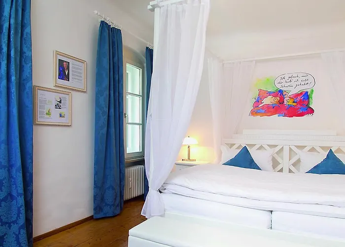 Hotel Restaurant Dicker Mann Zum Blauen Krebs 3*