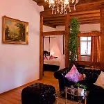 Hotel Restaurant Dicker Mann Zum Blauen Krebs Regensburg