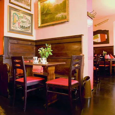 ホテル Restaurant Dicker Mann Zum Blauen Krebs 3*